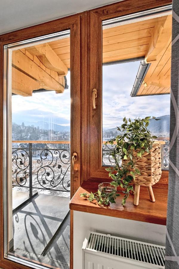Double Room Mountain View